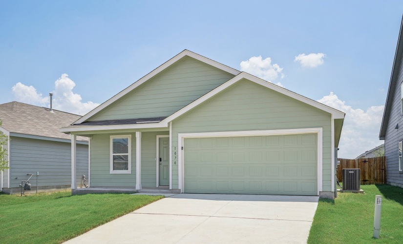 Gannes - 3 bedroom floorplan layout with 2 bathrooms and 1474 square feet